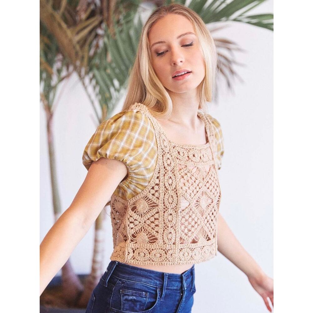 Listicle Women's Plaid Crochet Top size Small